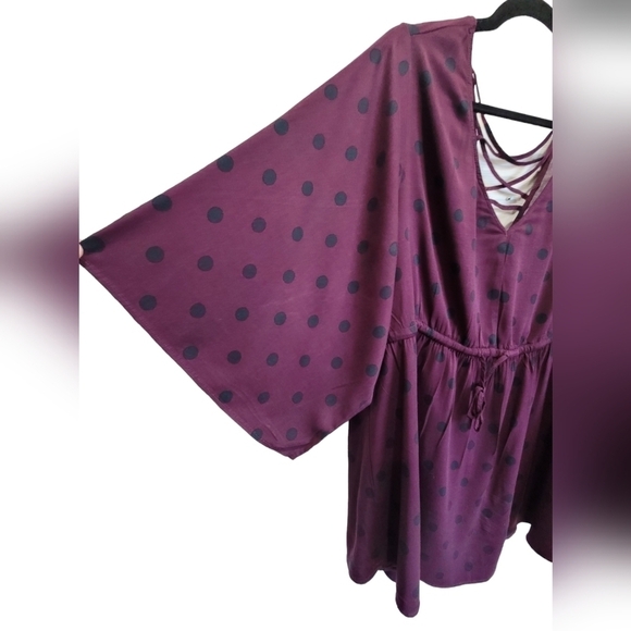 TORRID 3X Polka Dot V Neck Razor Back Drawstring Tunic - Picture 3 of 8